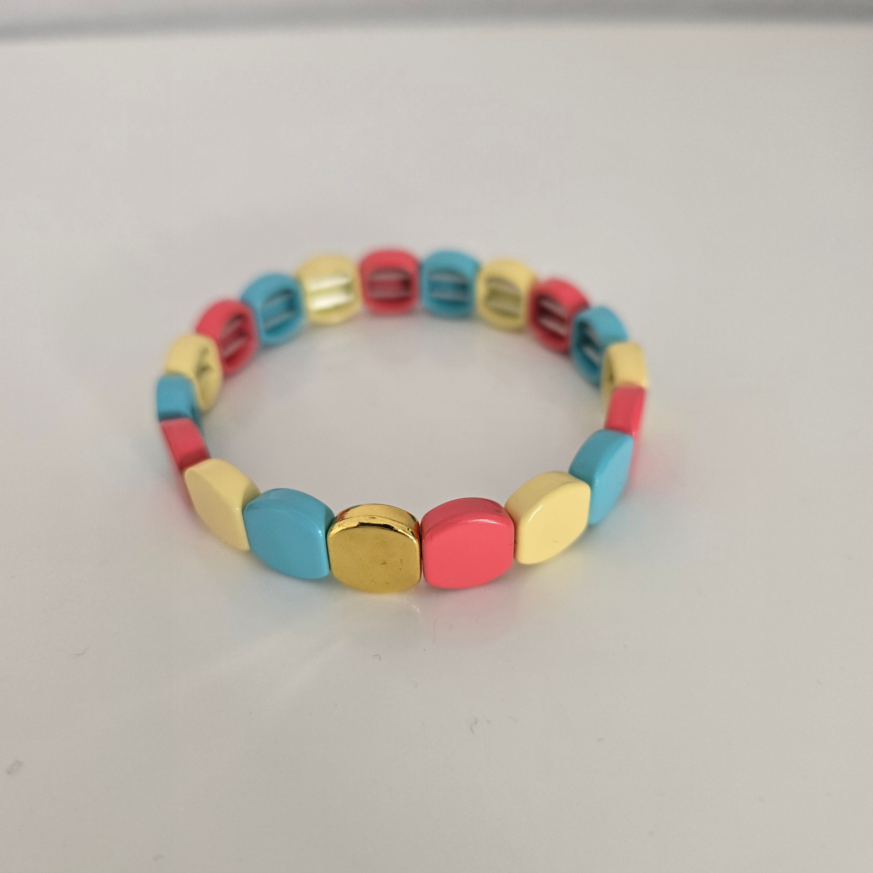 LOVE Armband