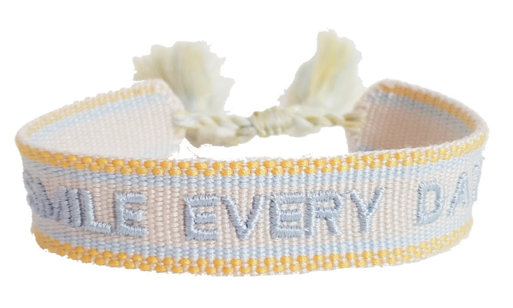smile every day Armband