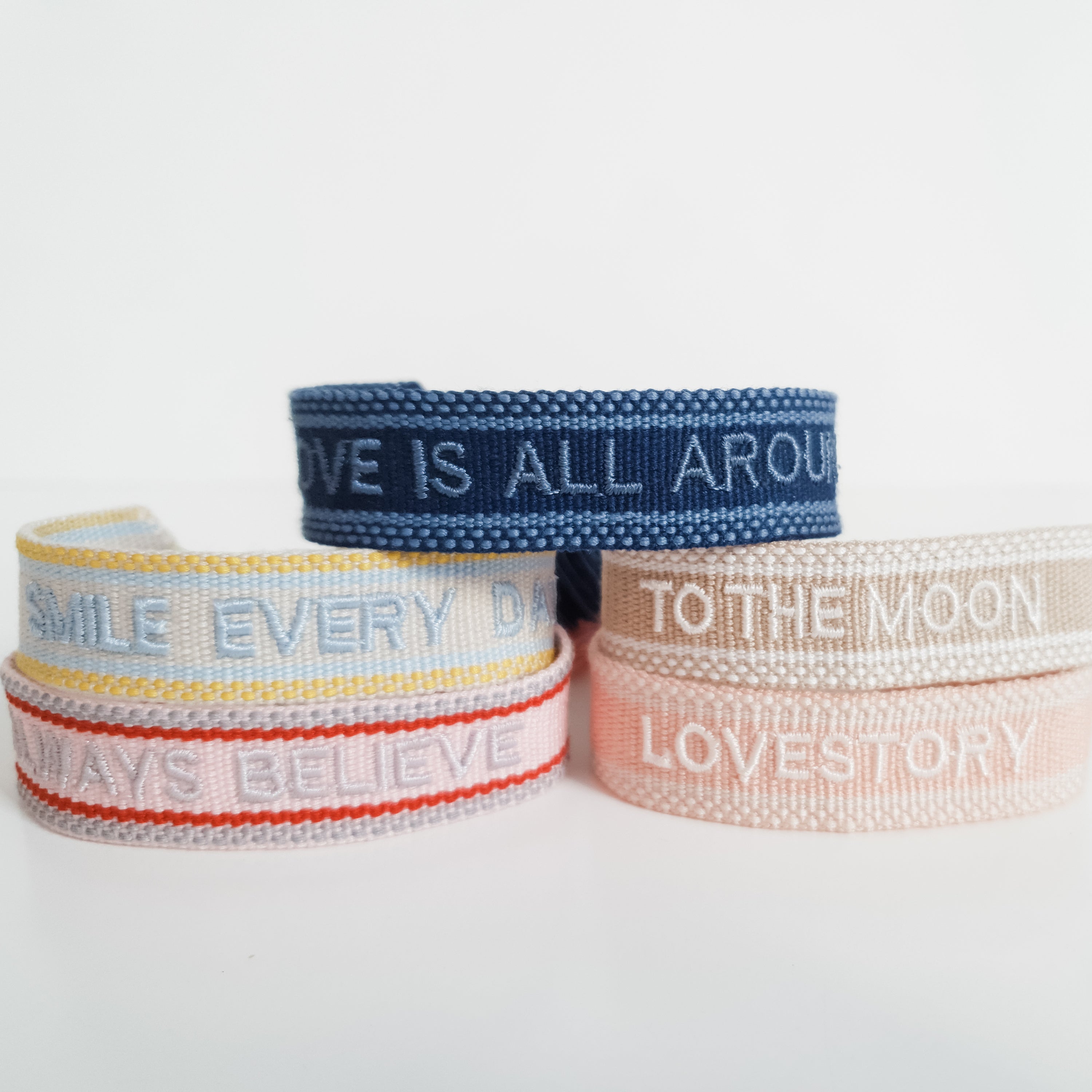 smile every day Armband