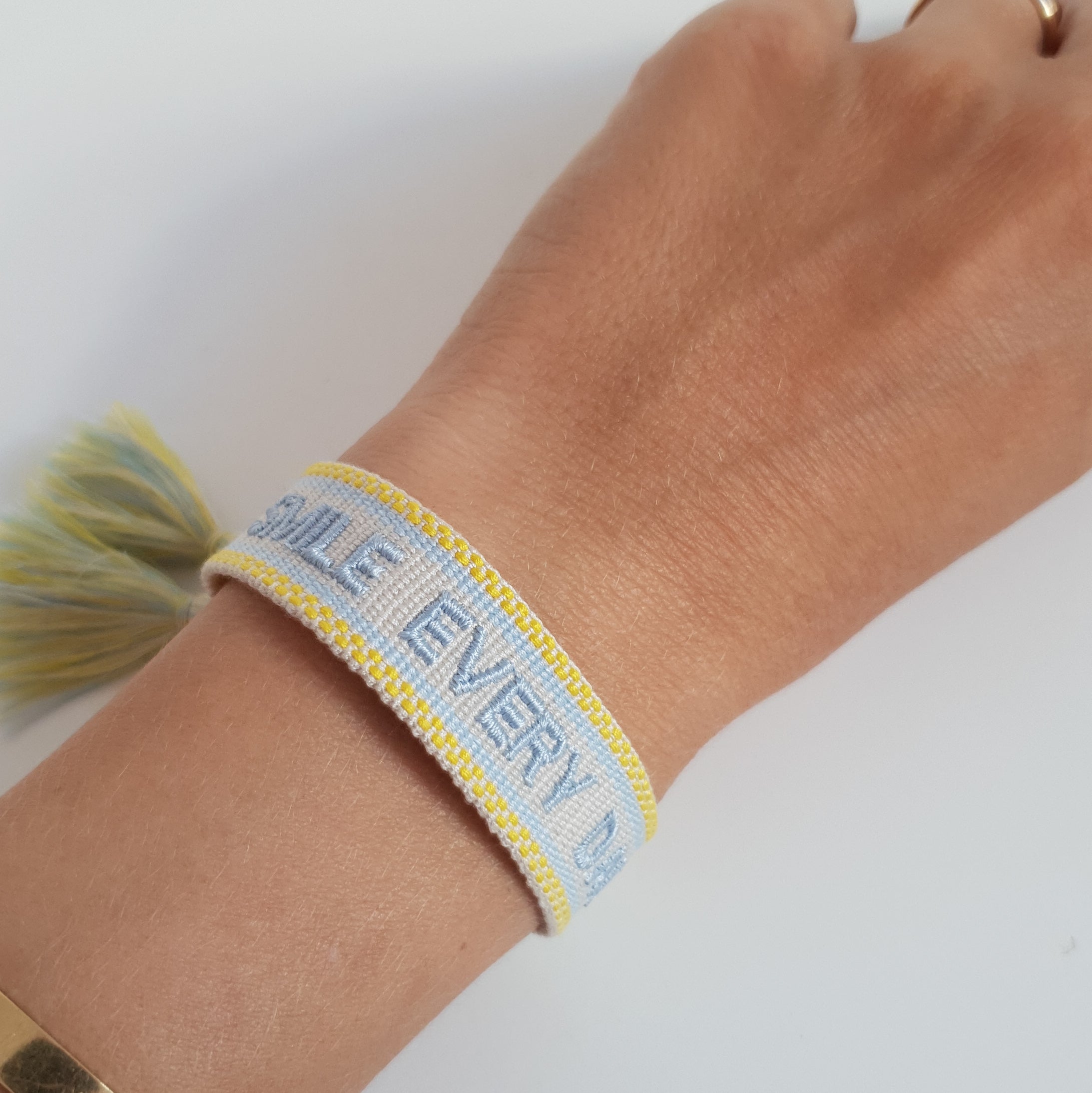 smile every day Armband